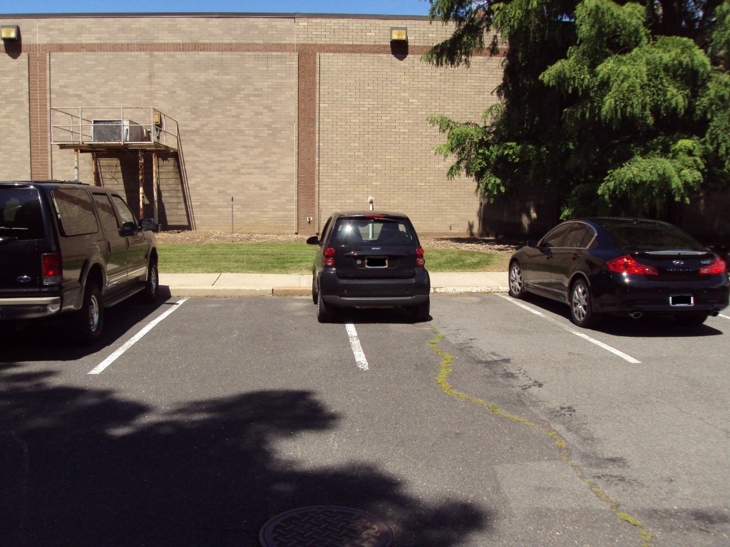 Smart car bad parking job